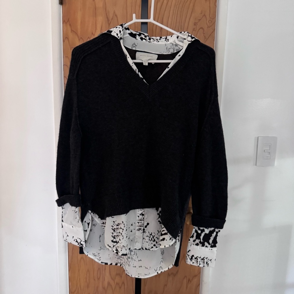 Brochu Walker Black & White Layered V-Neck Top cashmere and wool blend small
